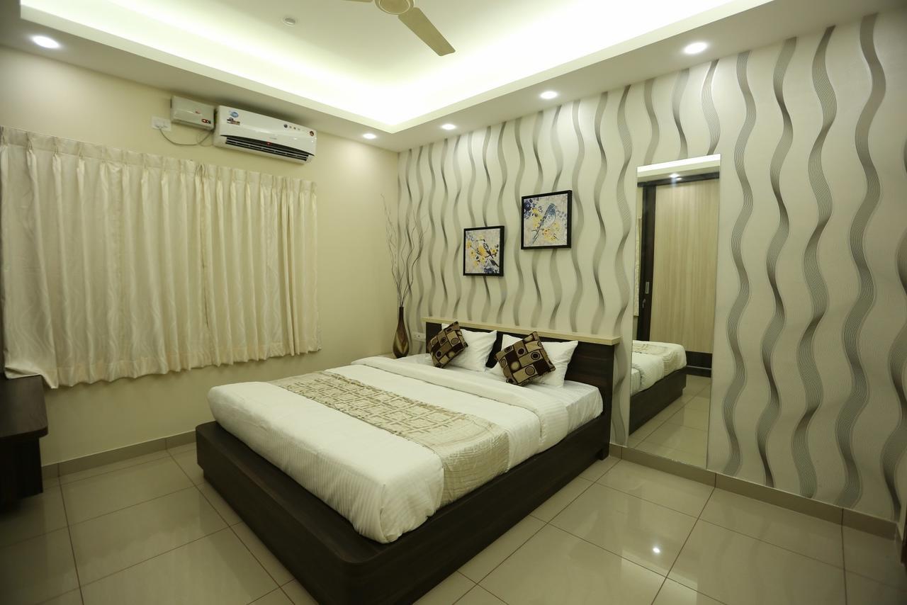 Benaka Suites Bangalore Exterior foto
