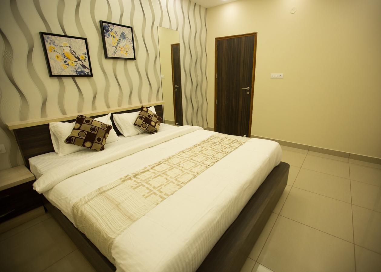 Benaka Suites Bangalore Exterior foto